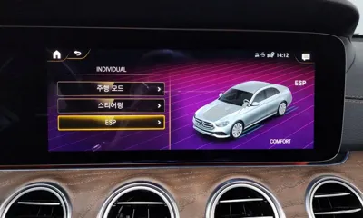 Mercedes-Benz E-Class 2023, 17714 км, за 31528.3 USD - фото 34