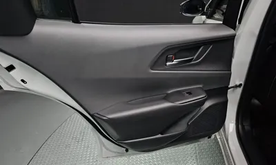 Toyota Prius 2026, 8890 км, за 27563.35 USD - фото 25