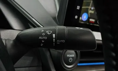 Toyota Prius 2026, 8890 км, за 27563.35 USD - фото 31