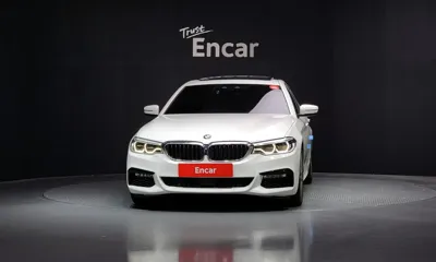 BMW 5-Series 2017, 95817 км, за 15436.15 USD