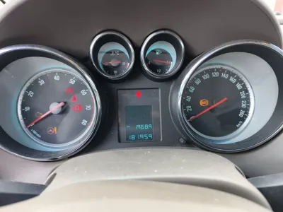 Buick GT 2013, 181900 км, за 2409 USD - фото 12
