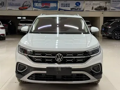 Volkswagen Tayron 2023, 18000 км, за 30050.28 USD