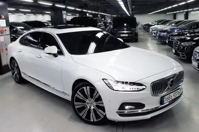 Volvo S90 · 2022 год