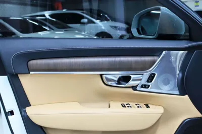 Volvo S90 2022, 58000 км, за 25141.13 USD - фото 7