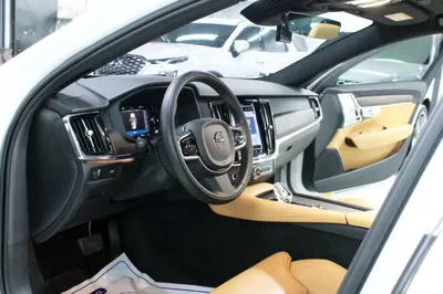 Volvo S90 2022, 58000 км, за 25141.13 USD - фото 8