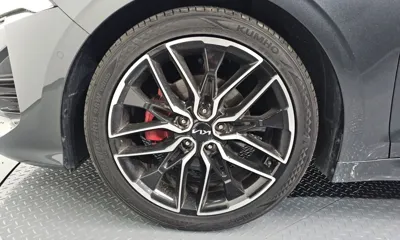 Kia K5 2023, 42252 км, за 15426.02 USD