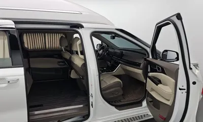 Kia Canival 2023, 18434 км, за 30537.3 USD - фото 11