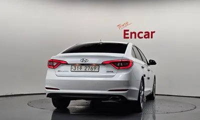 Hyundai Sonata 2015, 111317 км, за 65110.35 USD