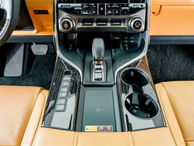 Lexus LX 2025, 14000 км, за 185334.28 USD - фото 15