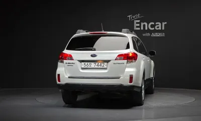 Subaru Outback 2012, 173894 км, за 4232.6 USD