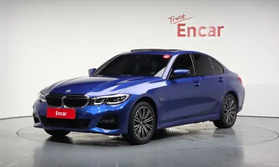 BMW 3-Series · 2022 год