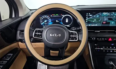 Kia Canival 2023, 40583 км, за 19889.72 USD - фото 13