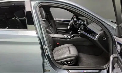 BMW 5-Series 2019, 70894 км, за 19491.24 USD - фото 10