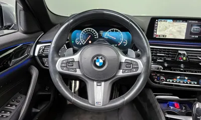BMW 5-Series 2019, 70894 км, за 19491.24 USD - фото 13