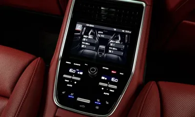 Porsche Panamera 2023, 25477 км, за 96210.07 USD - фото 19