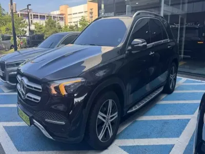 Mercedes-Benz GLE-Class 2020, 91000 км, за 28212.95 USD