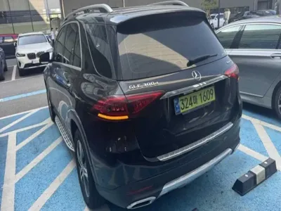 Mercedes-Benz GLE-Class 2020, 91000 км, за 28212.95 USD