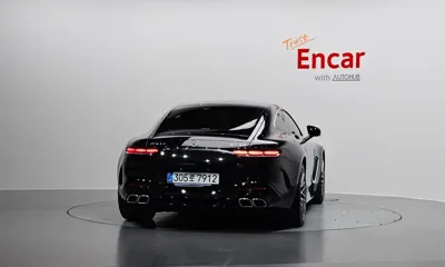 Mercedes-Benz AMG GT 2025, 3325 км, за 132119.1 USD
