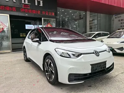 Volkswagen ID.3 2024, 52000 км, за 10711.98 USD