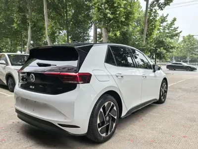 Volkswagen ID.3 2024, 52000 км, за 10711.98 USD - фото 6
