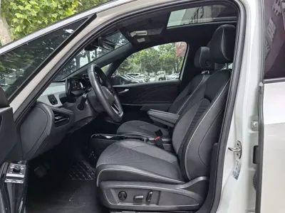 Volkswagen ID.3 2024, 52000 км, за 10711.98 USD - фото 8