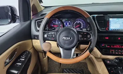 Kia Canival 2016, 146505 км, за 6699.94 USD - фото 14