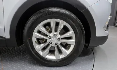 Hyundai Santafe 2016, 100255 км, за 6544.16 USD