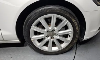Audi A6 2015, 136457 км, за 6423.84 USD