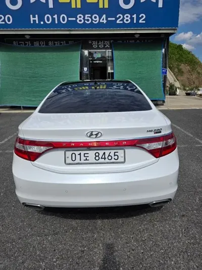 Hyundai Grandeur 2015, 192633 км, за 3807.27 USD