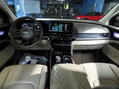 Kia Canival 2023, 86131 км, за 23778.51 USD