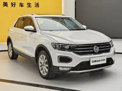 Volkswagen T-Roc 2023, 84000 км, за 10005.69 USD