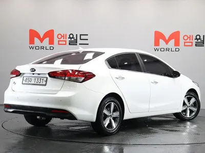 Kia K3 2018, 82174 км, за 6367.34 USD