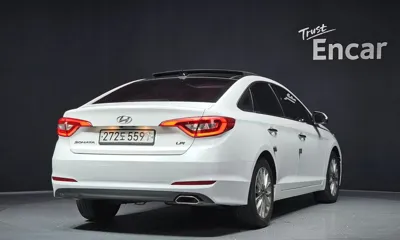 Hyundai Sonata 2015, 167145 км, за 5984.24 USD