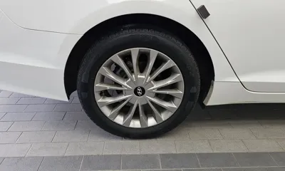 Hyundai Sonata 2015, 167145 км, за 5984.24 USD