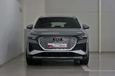 Audi Q4 e-tron 2025, 5600 км, за 66096.03 USD