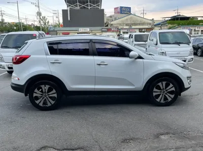 Kia Sportage 2012, 180800 км, за 3150.85 USD