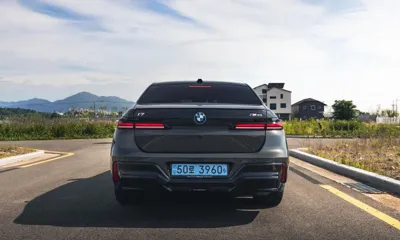 BMW i7 2024, 21000 км, за 112905.34 USD
