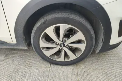 Kia KX Cross 2017, 52700 км, за 6073 USD