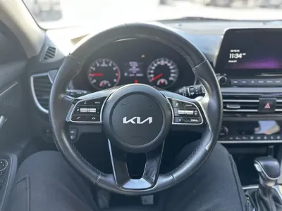 Kia Seltos 2022, 64000 км, за 11898.47 USD - фото 12