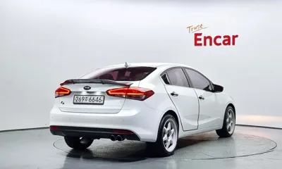 Kia K3 2017, 123004 км, за 5219.69 USD