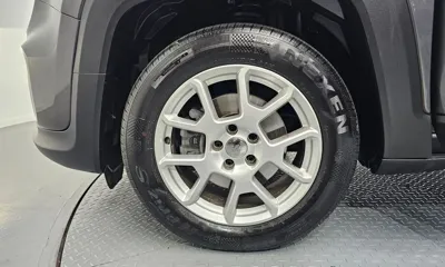 Jeep Renegade 2019, 69617 км, за 9058.68 USD