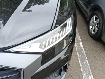 Audi Q8 2022, 85100 км, за 50469.89 USD