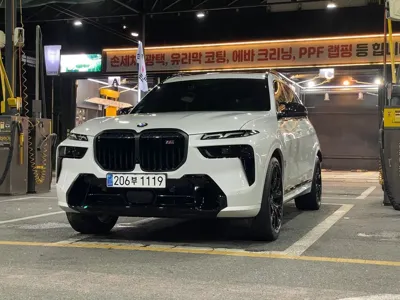 BMW X7 · 2024 год