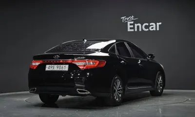 Hyundai Grandeur 2012, 150820 км, за 2428.78 USD
