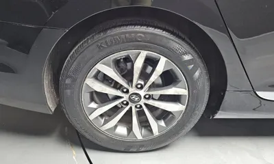 Hyundai Grandeur 2012, 150820 км, за 2428.78 USD
