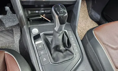 Volkswagen Tiguan 2023, 60414 км, за 17517.2 USD - фото 9
