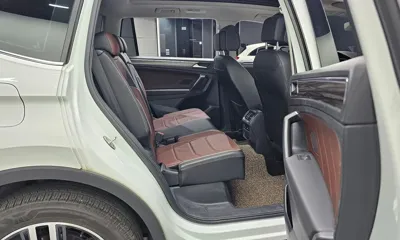 Volkswagen Tiguan 2023, 60414 км, за 17517.2 USD - фото 12