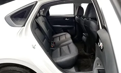 Kia K3 2024, 33119 км, за 14113.17 USD - фото 12