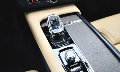 Volvo S90 2021, 94800 км, за 18800.43 USD - фото 9