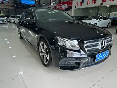 Mercedes-Benz E-Class 2018, 180000 км, за 20363.16 USD